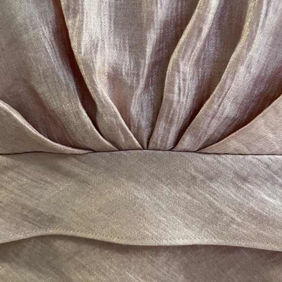 Jessica Howard dress in beautiful shimmery blush color - Picture 5 of 9